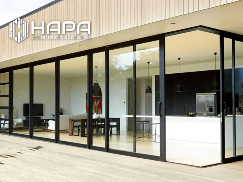 HAPA instalación cancelería diseño ventanas puertas marcos barandillas construcción para construcción de hospitales bodegas laboratorios edificios gubernamentales plazas